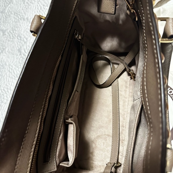 Bag - Picture 3 of 3